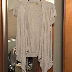 Grey drape short sleeve cardigan